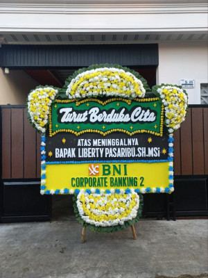 Papan Bunga Duka di Lipu
