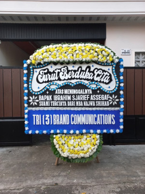 Papan Bunga Duka di Lipu